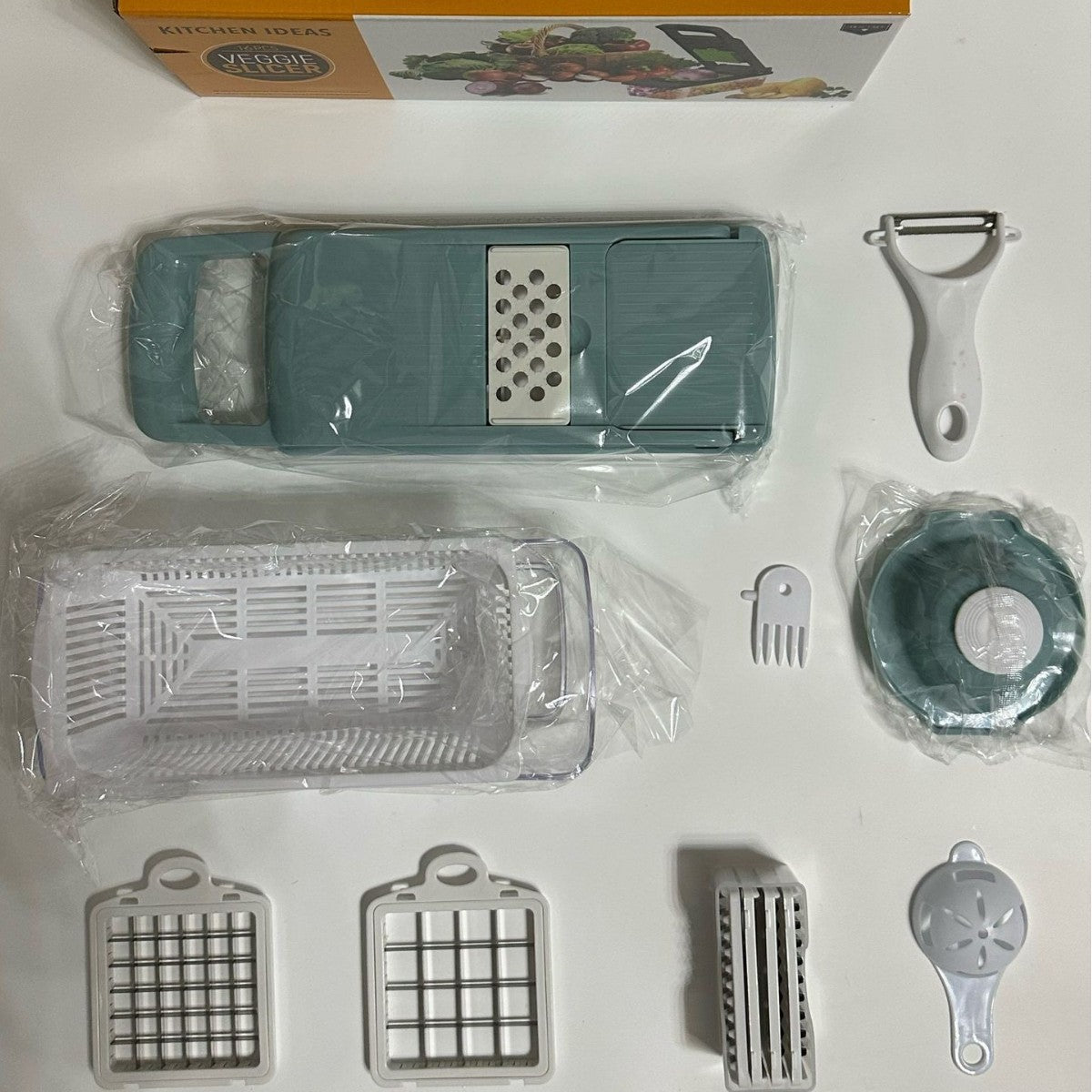 16-Piece Multifunctional Vegetable Chopper Dicer Grater Set